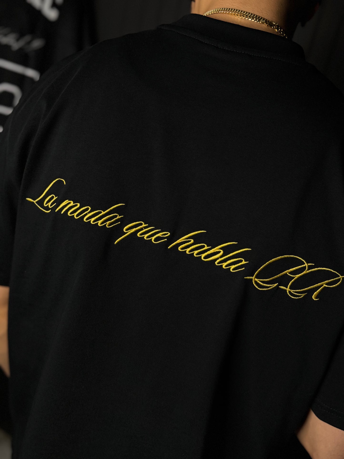 Gold ”LM" -Logo Tee