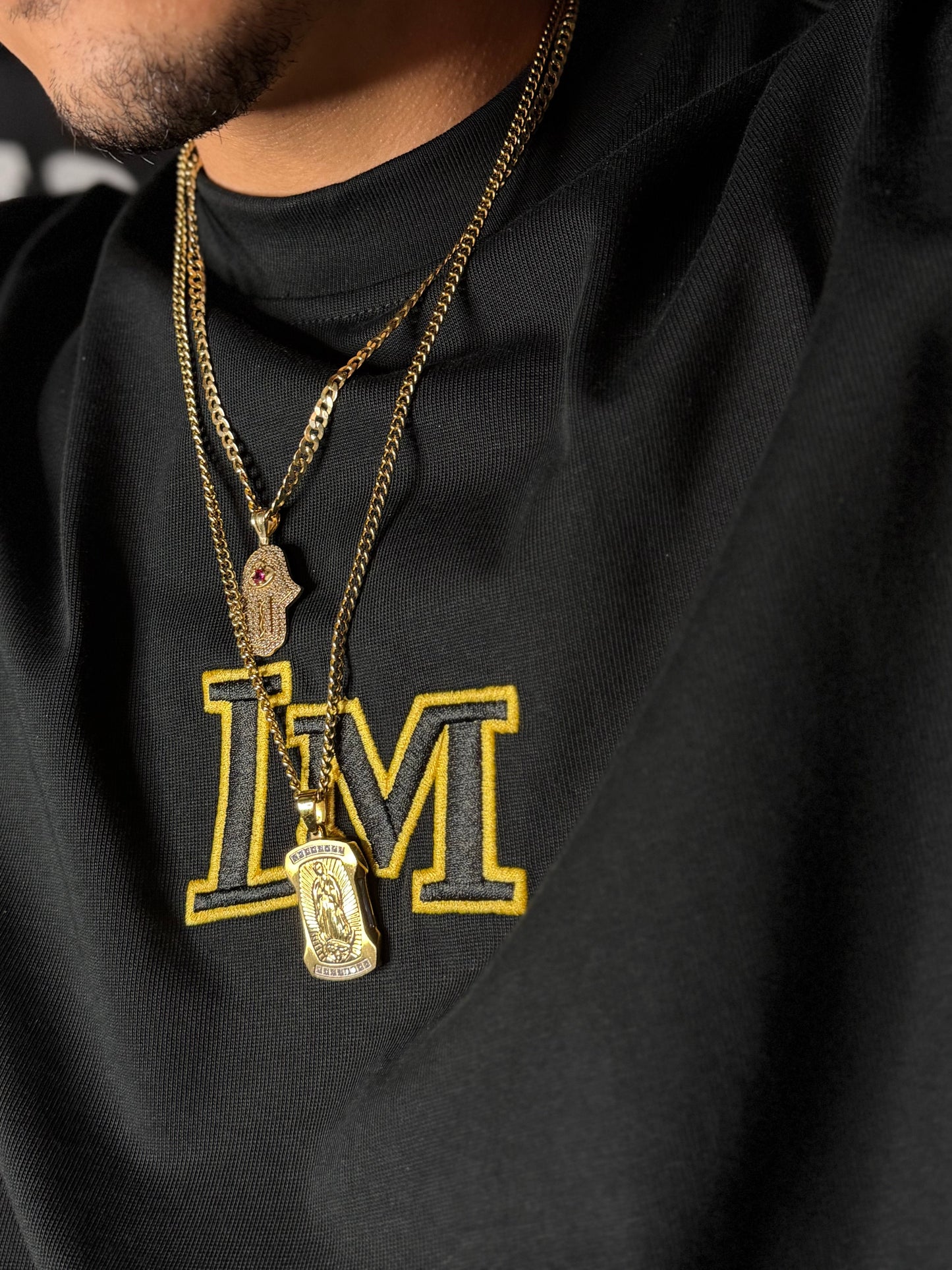 Gold ”LM" -Logo Tee
